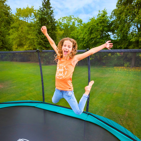 Round & Oval Trampolines